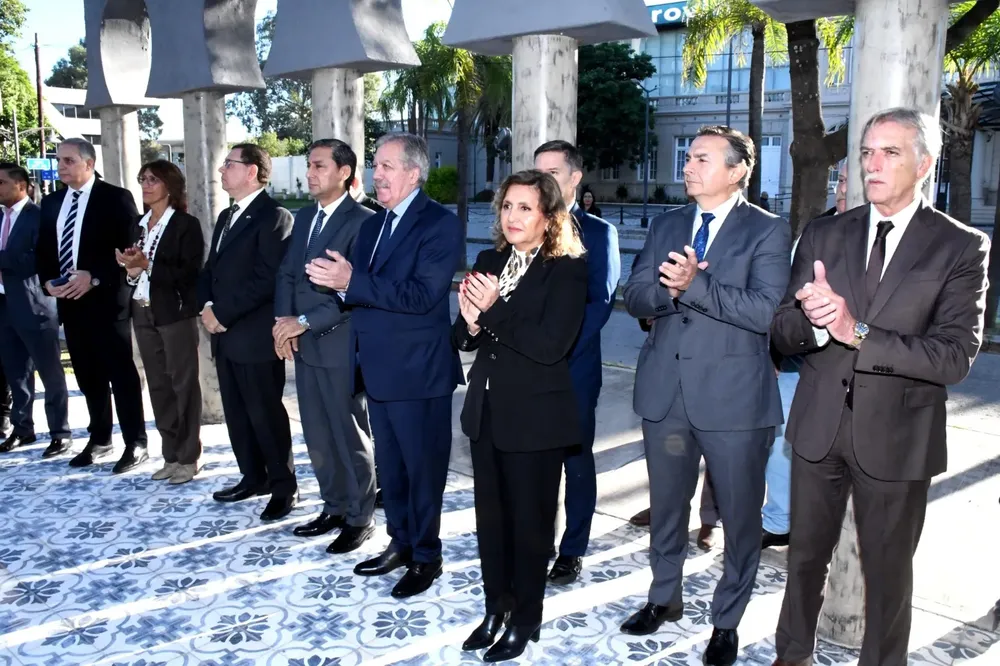 Intendente acto República de Siria