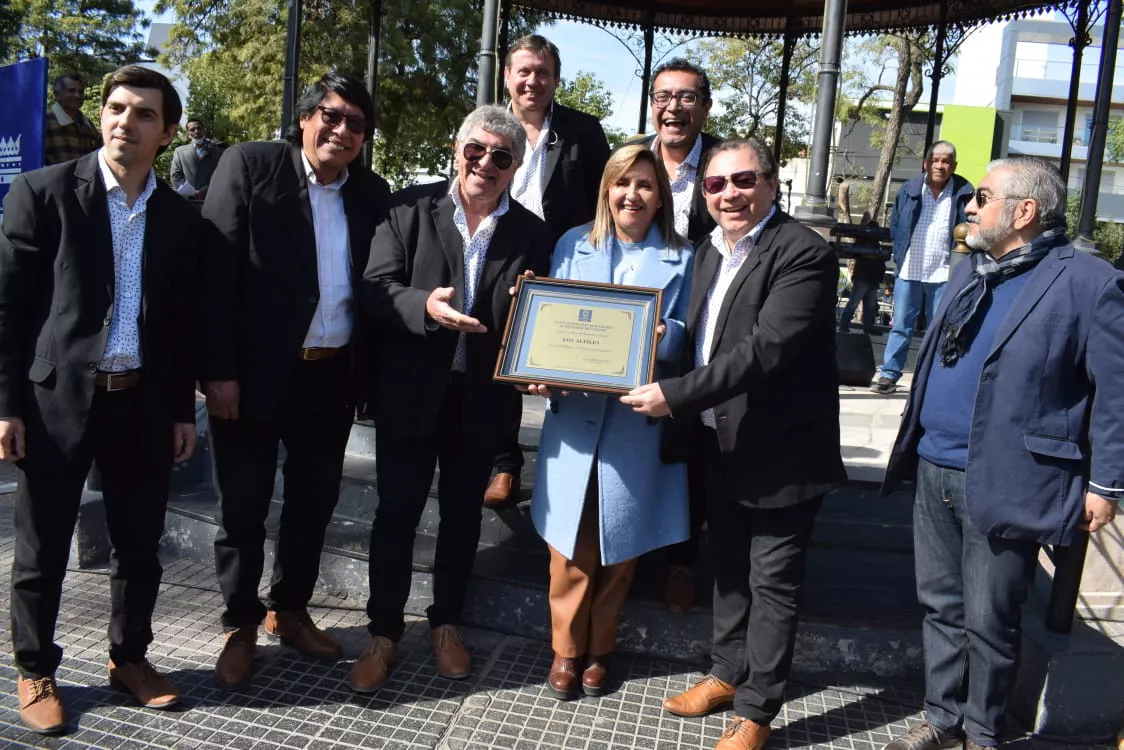 fuentes alfiles