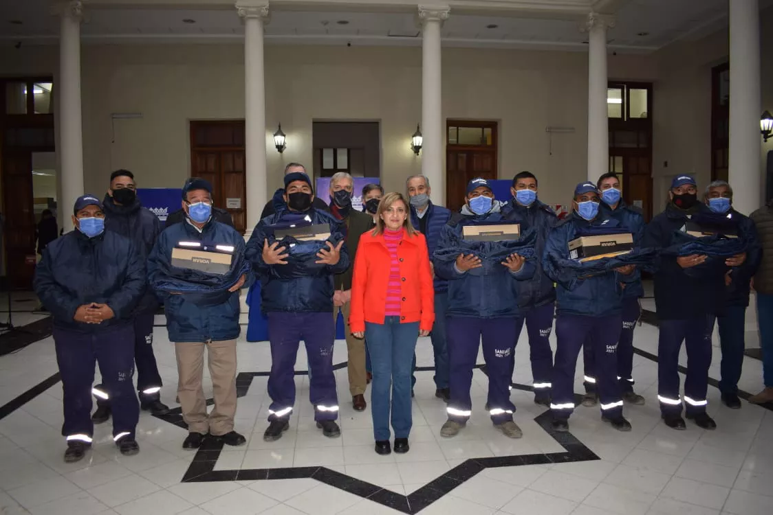 fuentes entrega uniformes