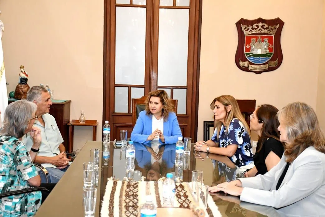 Intendente presidenta colegio de médicos