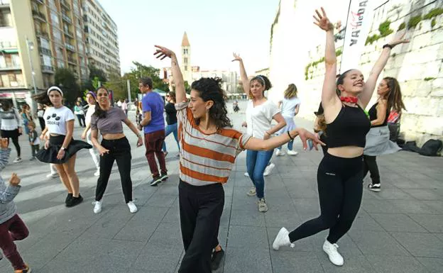 bailando