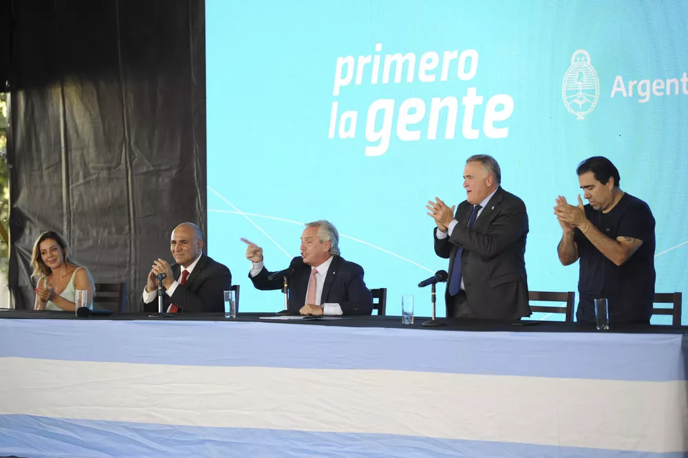 07-02-2023_el_presidente_alberto_fernandez_manifesto