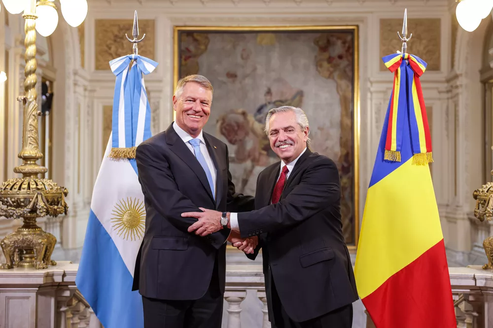 25-04-2023_el_presidente_alberto_fernandez_y