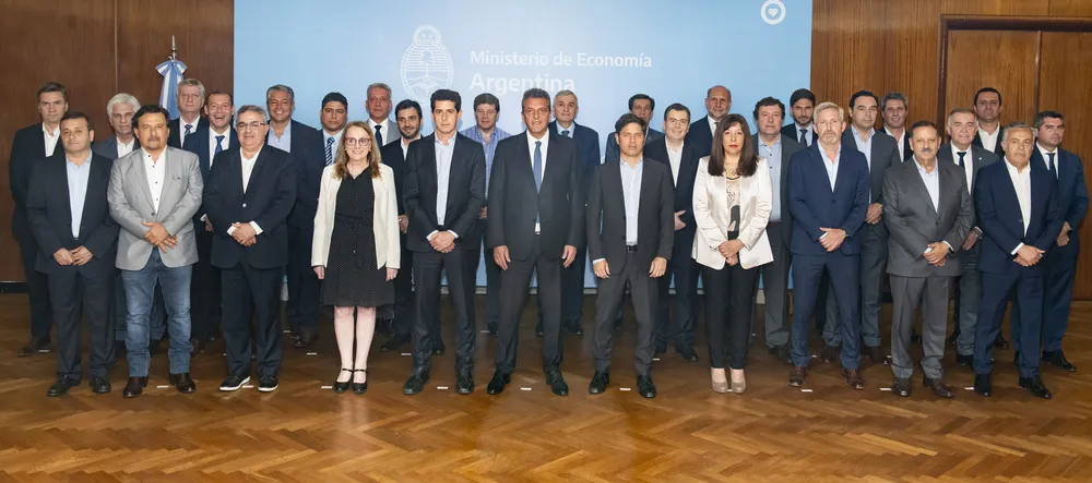 29-11-2023_el_ministro_de_economia_sergio