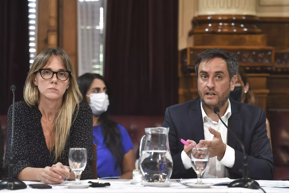 23-02-2022_el_ministro_de_ambiente_y