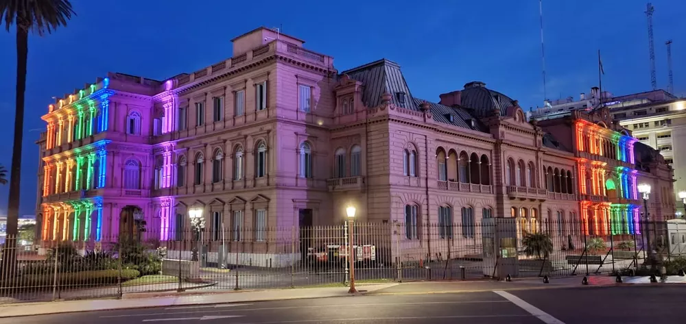 06-11-2021_la_casa_rosada_comenzo_a