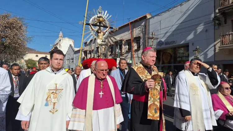 mons-cargnello-cada-fiesta-del-milagro-es-una-celebracion-del-amor-fiel-de-dios-rpf6