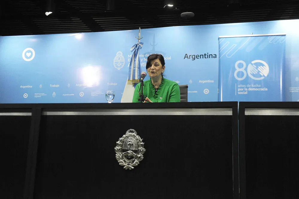 29-08-2023_la_ministra_de_trabajo_raquel