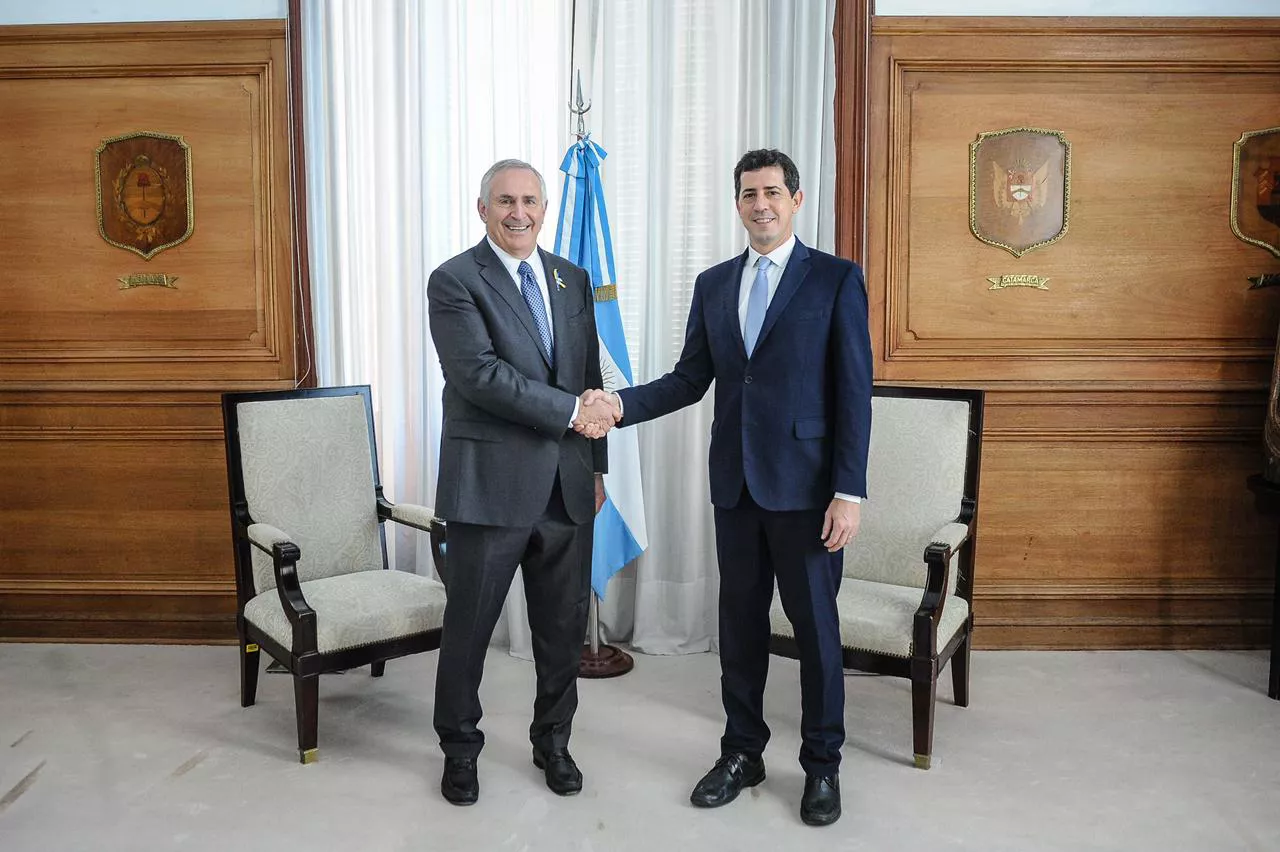21-04-2022_el_ministro_del_interior_eduardo