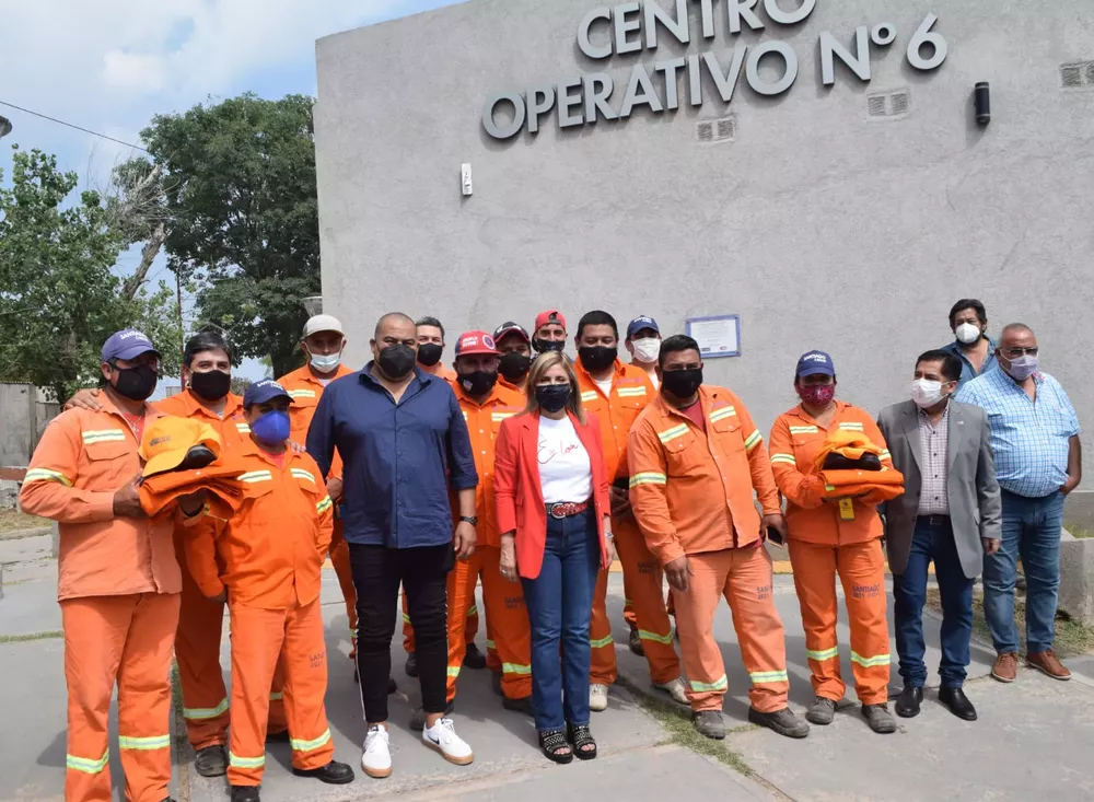 entrega uniformes fuentes