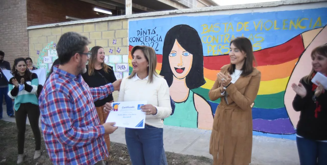 pinta conciencia en villa del carmen