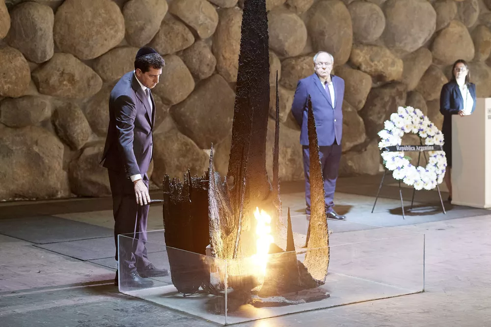 24-04-2022_en_israel_el_ministro_del