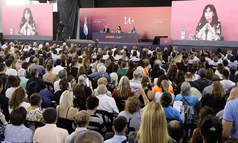 10-03-2023_la_vicepresidenta_cristina_fernandez_de