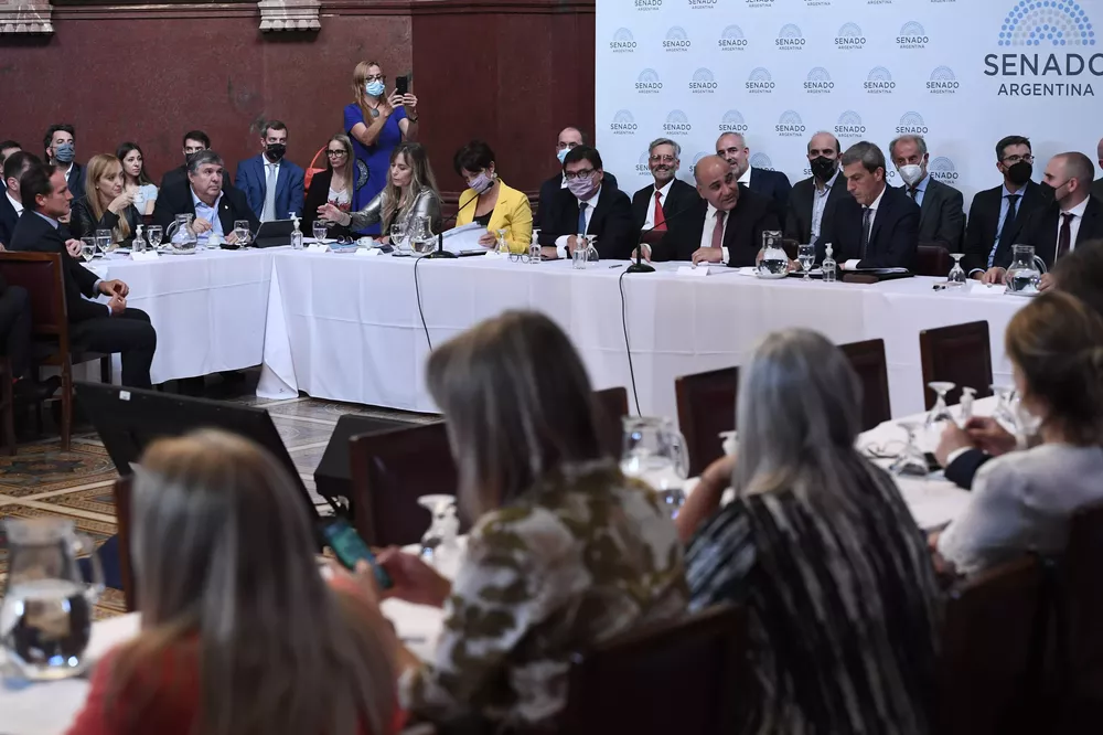 14-03-2022_el_ministro_de_economia_martin