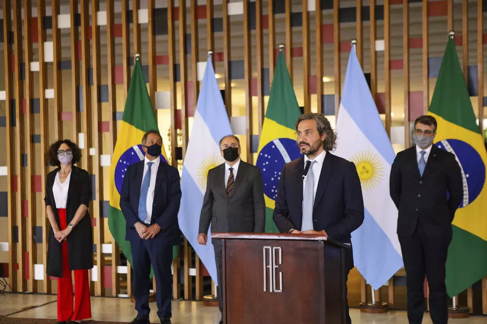 08-10-2021_el_canciller_santiago_cafiero_y