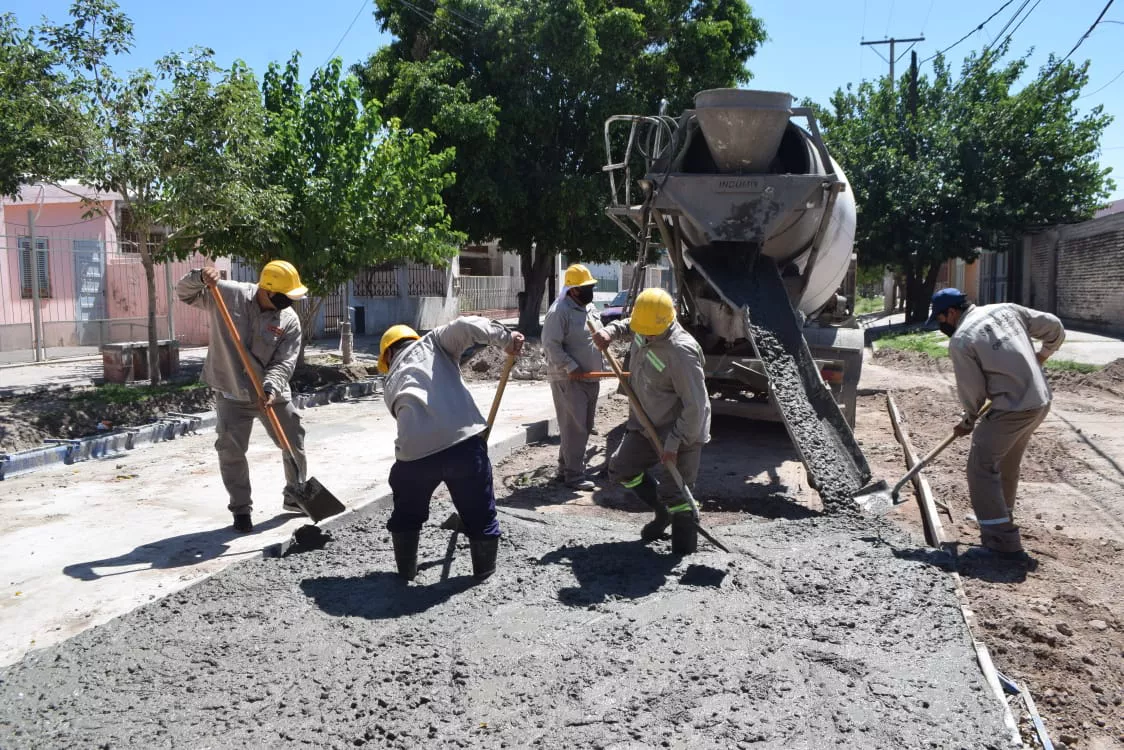 pavimento en el 8 de abril