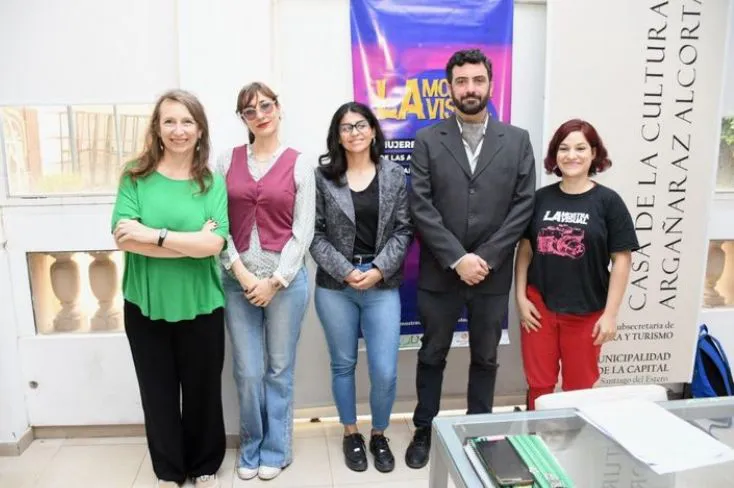 ConferenciadeprensaMostrahistorias