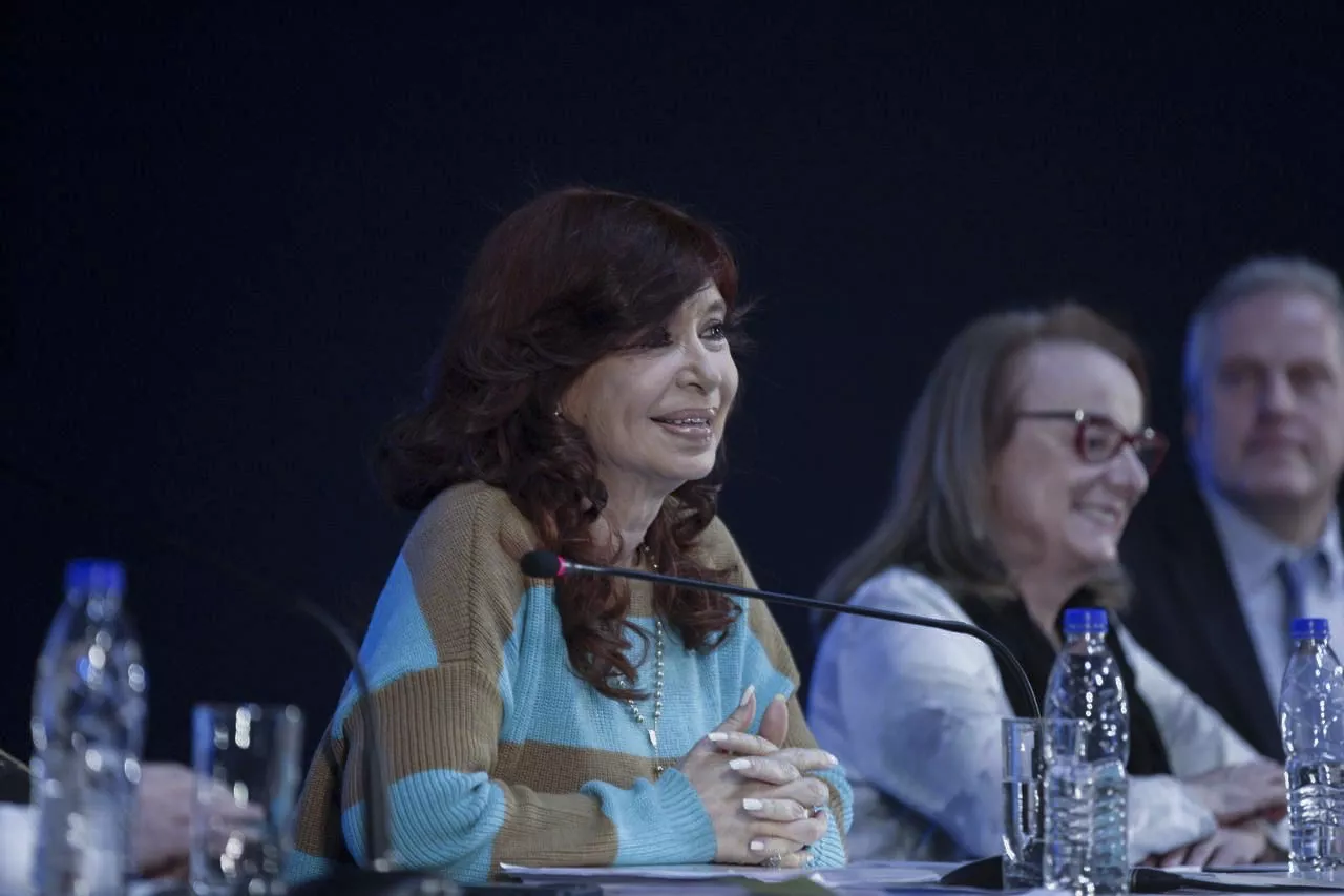 08-07-2022_cristina_kirchner_llamo_a_buscar