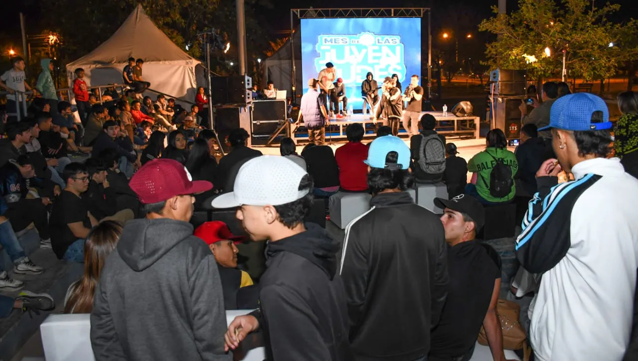jovenes freestyle
