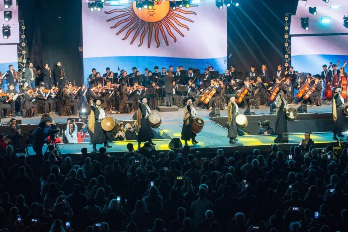 Fiesta-Nacional-e-Internacional-Del-Poncho12-700x467