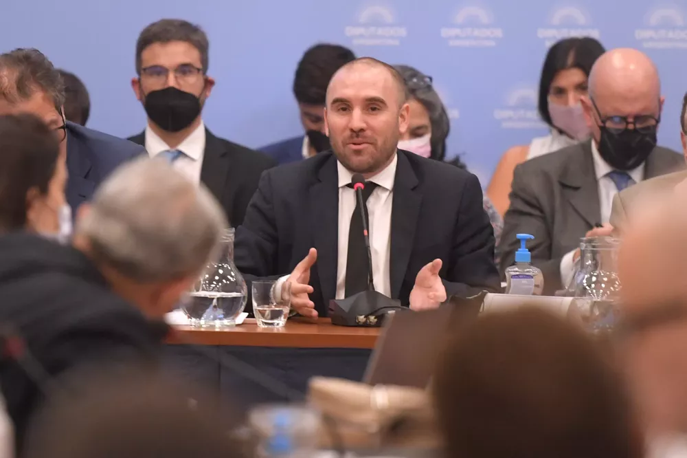 08-03-2022_el_ministro_de_economia_martin