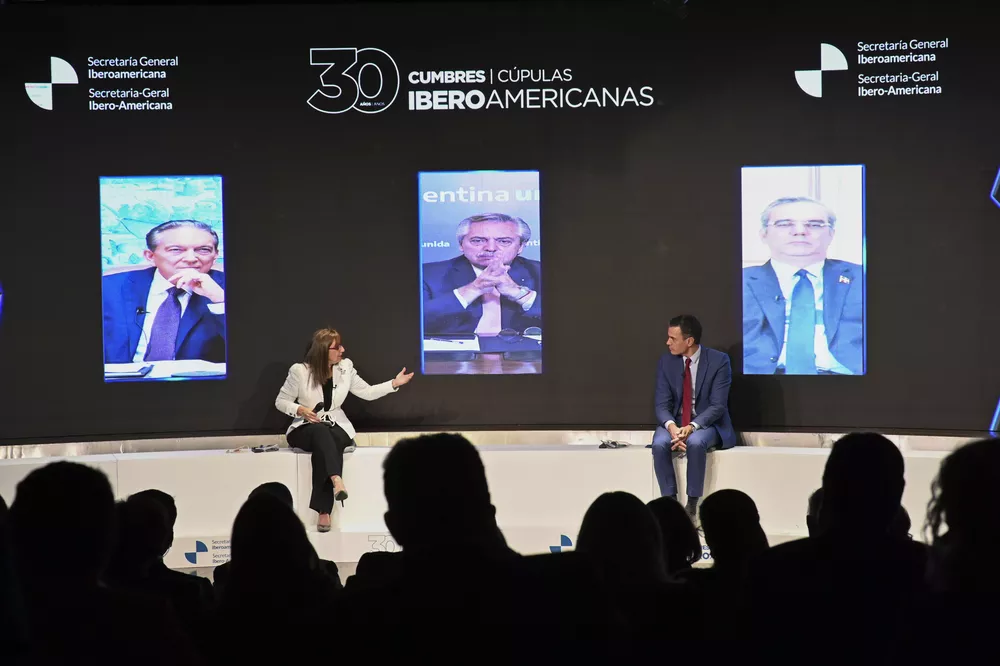 15-11-2021_el_presidente_alberto_fernandez_convoco
