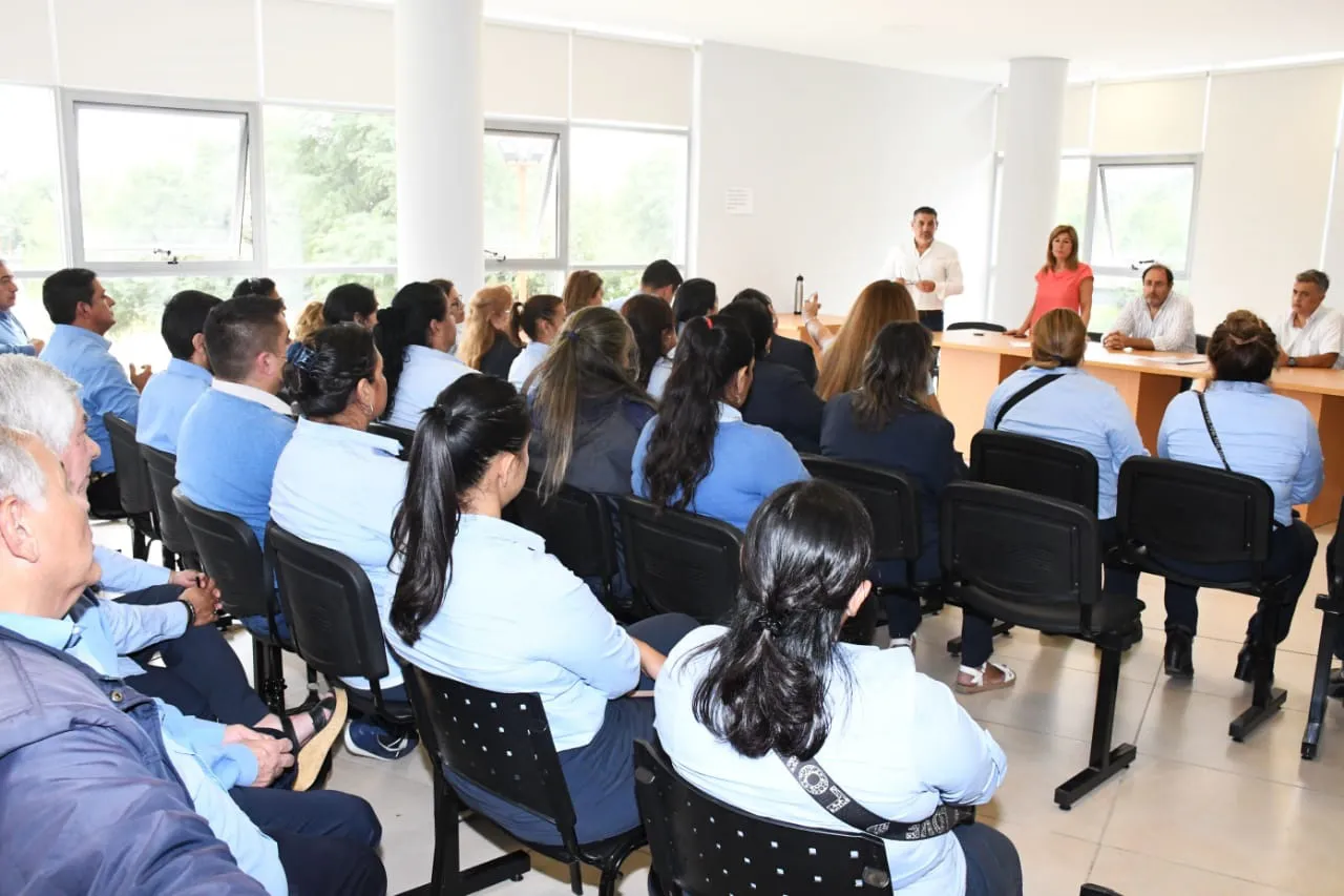 capacitación empleados municipalidad